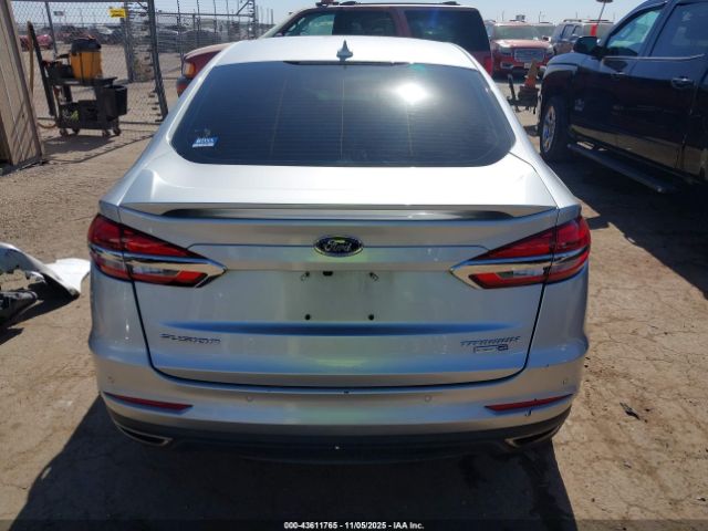 Ford Fusion Titanium Image 10