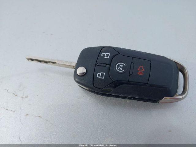 Ford Fusion Titanium Image 2