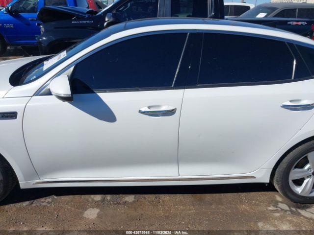 Kia Optima Sx Turbo Image 11