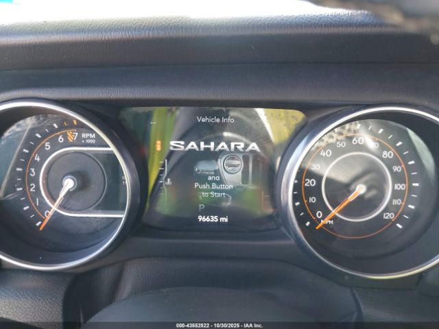 Jeep Wrangler Sahara 4x4 Image 10