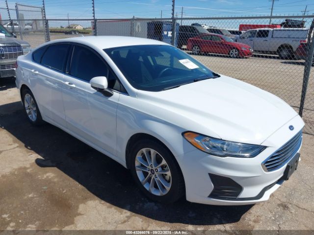 Ford Fusion Se Image 1