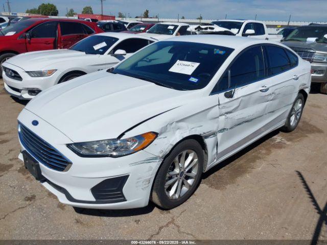 Ford Fusion Se Image 6