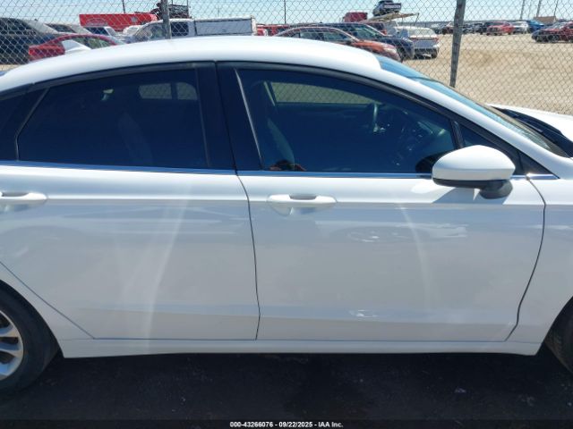 Ford Fusion Se Image 5