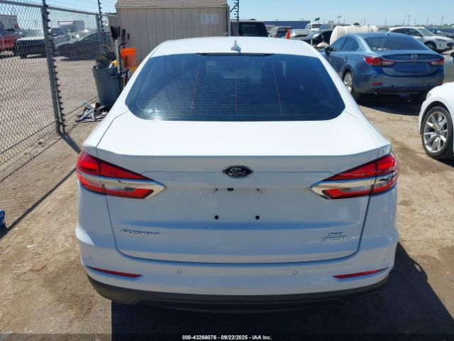 Ford Fusion Se Image 11