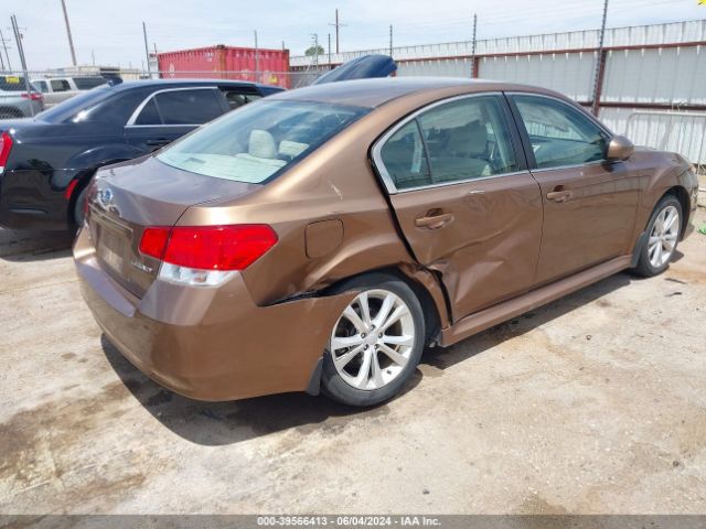 Subaru Legacy 2.5i Premium Image 2