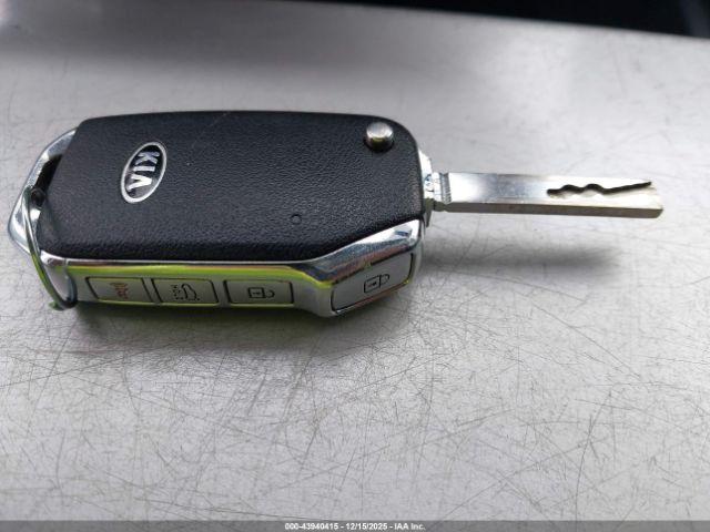 Kia Forte Lxs Image 12