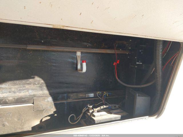 Keystone Cougar 281efs Image 11