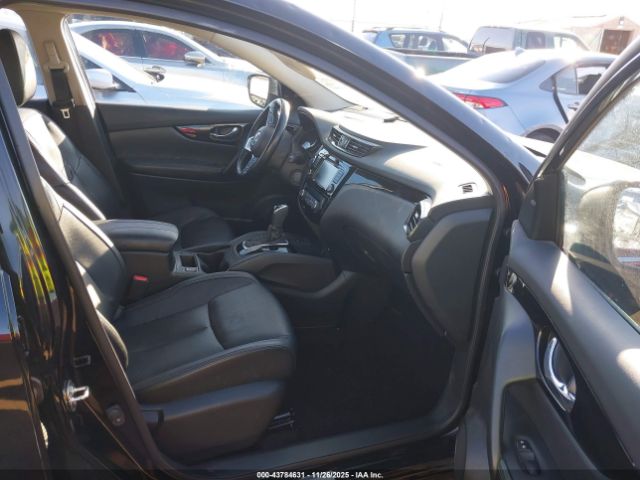 Nissan Rogue Sl Awd Xtronic Cvt Image 3