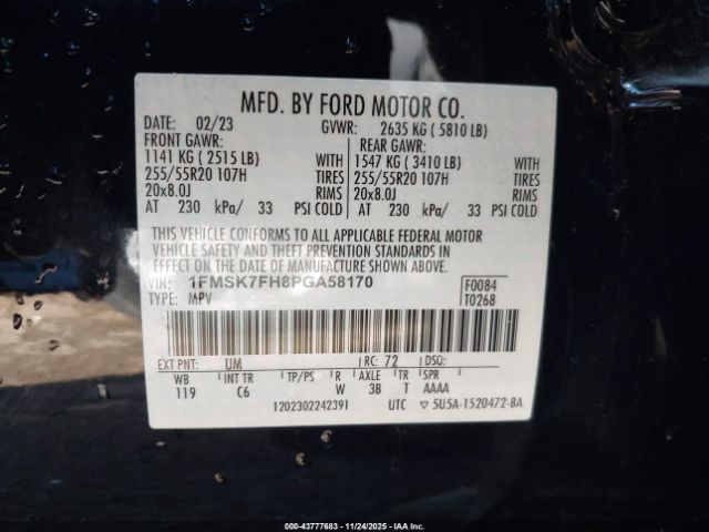 Ford Explorer Limited Image 8