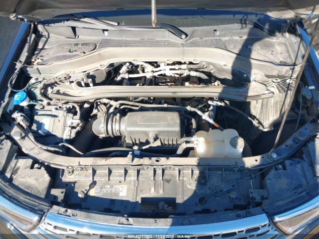 Ford Explorer Limited Image 2