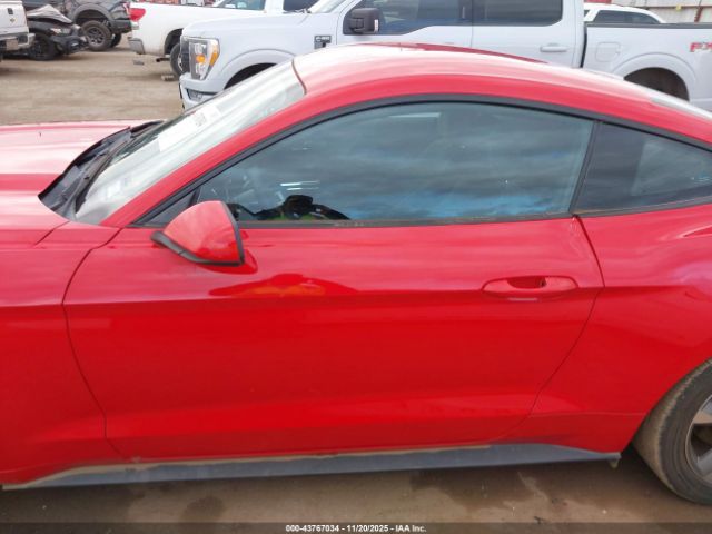 Ford Mustang V6 Image 12