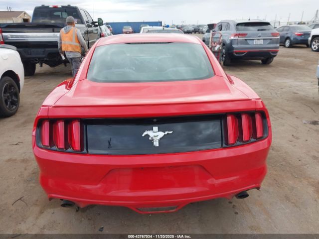 Ford Mustang V6 Image 14