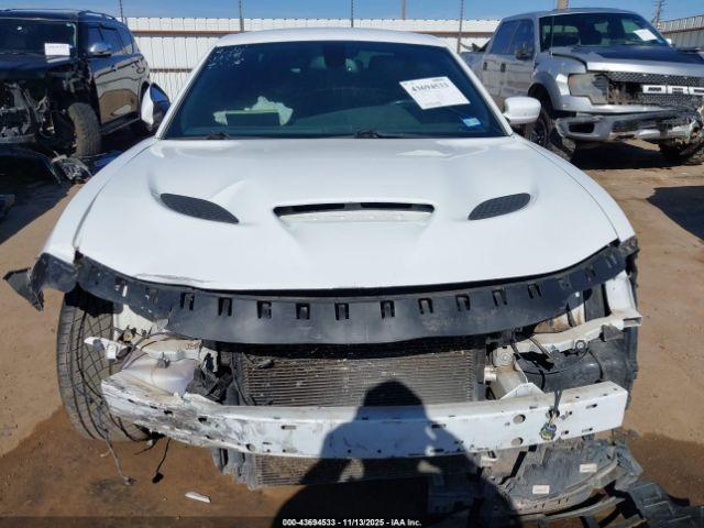 Dodge Charger Image 10