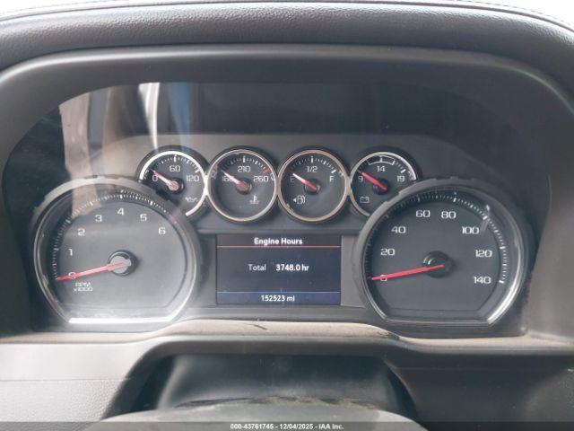 Chevrolet Silverado 2500 4wd  Standard Bed Ltz Image 3