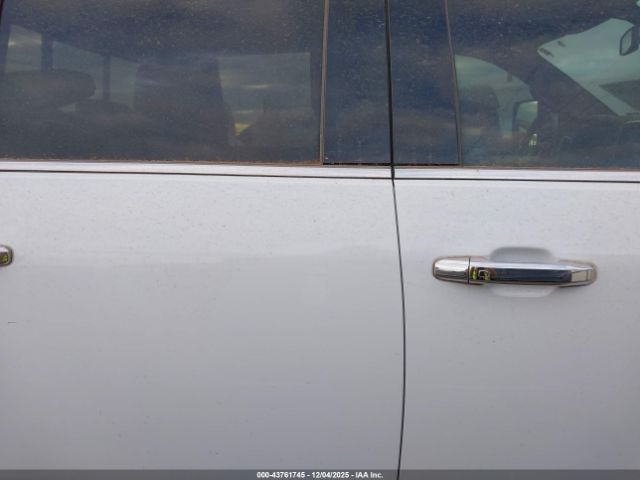 Chevrolet Silverado 2500 4wd  Standard Bed Ltz Image 9