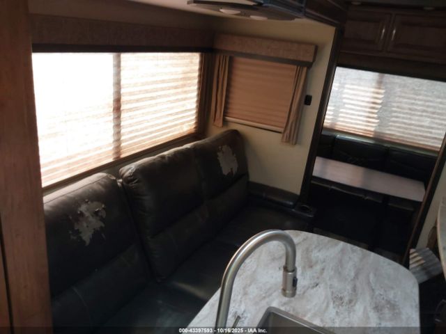 Grand Design Reflection M-31mb Image 4