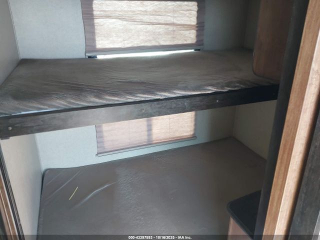 Grand Design Reflection M-31mb Image 9