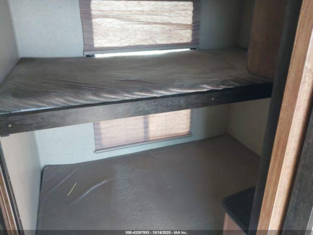 Grand Design Reflection M-31mb Image 9