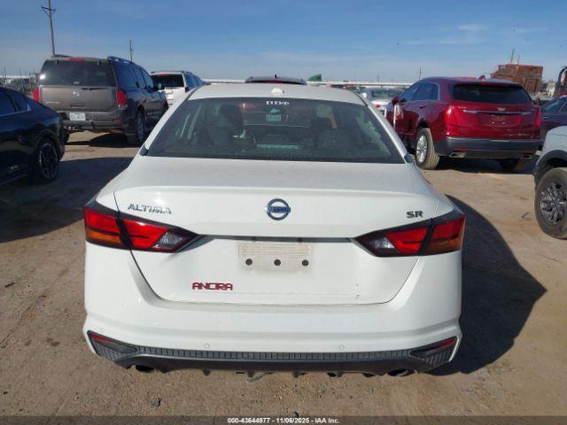 Nissan Altima Sr Fwd Image 7