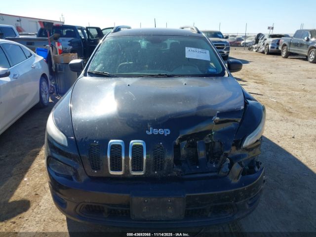 Jeep Cherokee Sport Image 12
