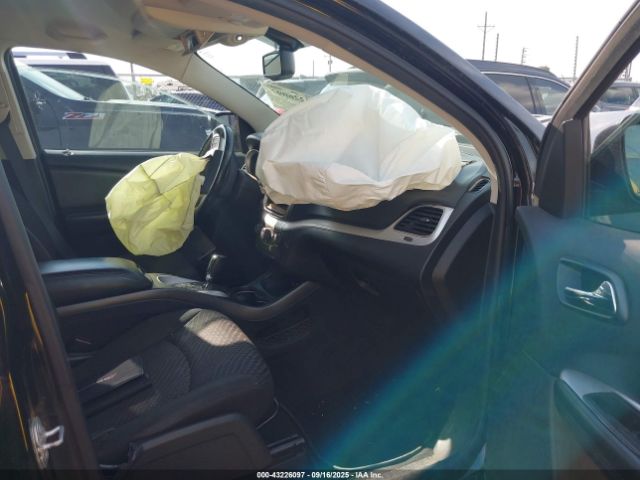 Dodge Journey Crossroad Image 7