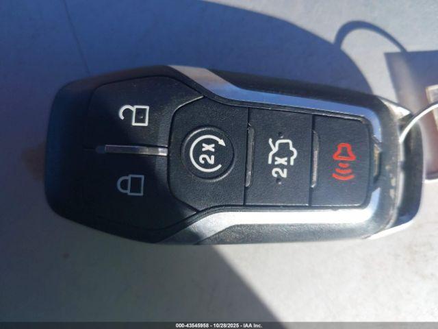 Ford Mustang V6 Image 13