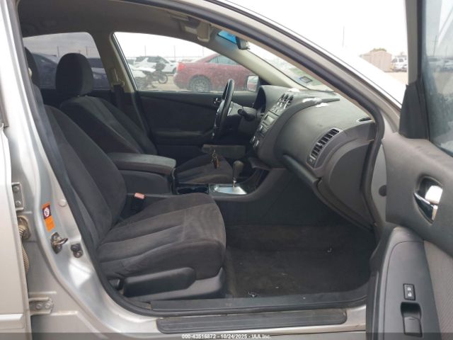 Nissan Altima 2.5 S Image 11
