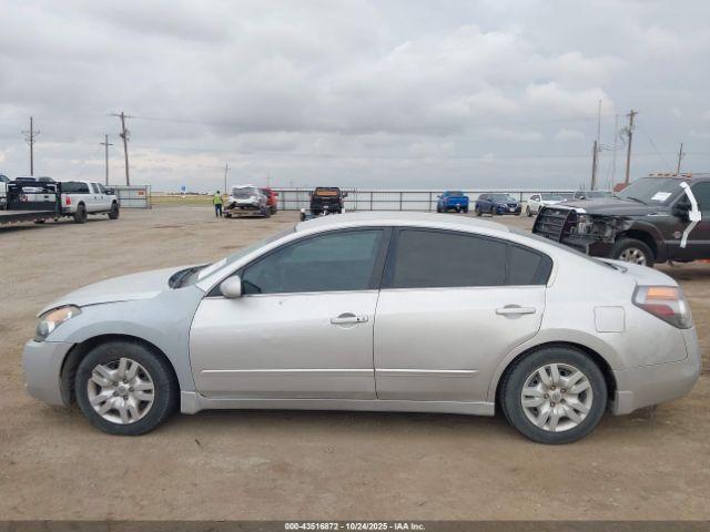 Nissan Altima 2.5 S Image 5