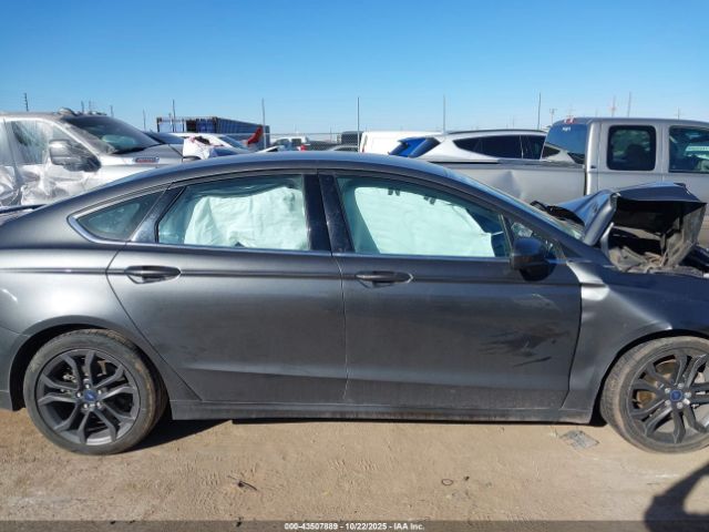 Ford Fusion S Image 12