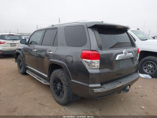 Toyota 4Runner Limited Image 9