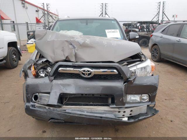 Toyota 4Runner Limited Image 10