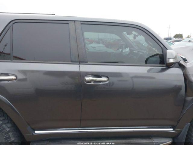 Toyota 4Runner Limited Image 2