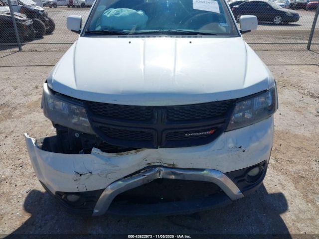 Dodge Journey Crossroad Image 13