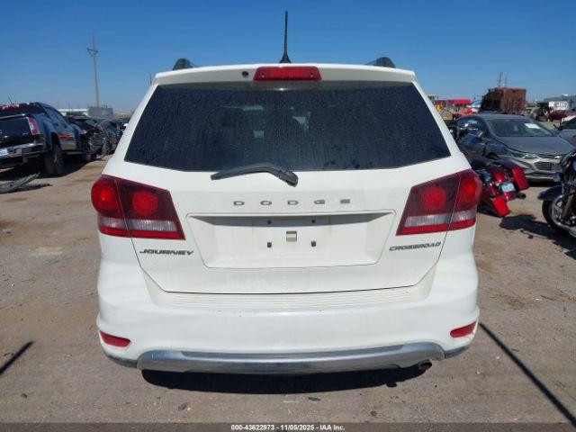 Dodge Journey Crossroad Image 10