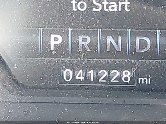 Ram 1500 Laramie  4x2 5'7 Box Image 12