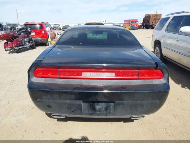 Dodge Challenger Sxt Image 5