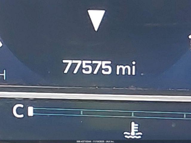 Chevrolet Suburban 4wd Z71 Image 13