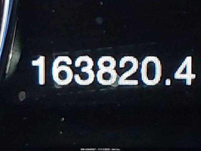 Ford F-150 Platinum Image 13