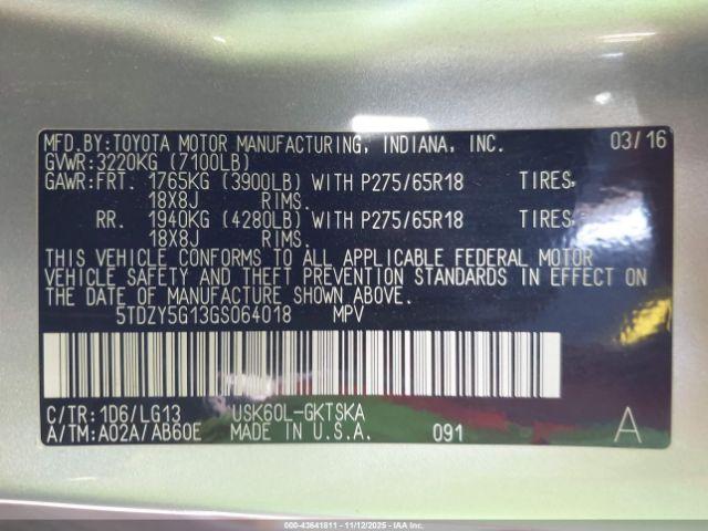 Toyota Sequoia Sr5 5.7l V8 Image 10