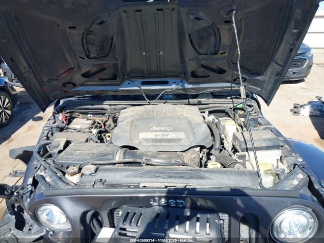 Jeep Wrangler Rubicon 4x4 Image 13