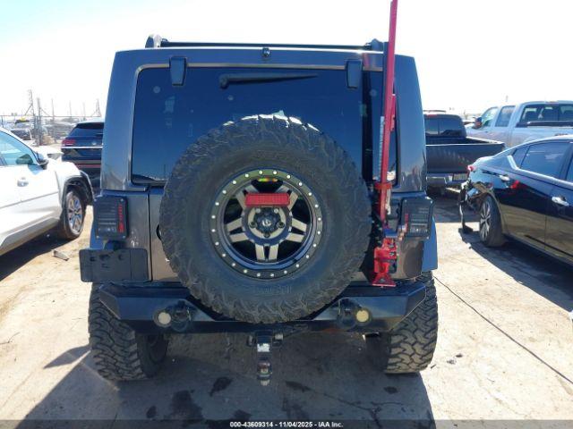 Jeep Wrangler Rubicon 4x4 Image 6