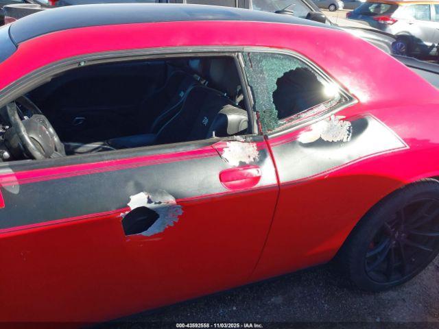 Dodge Challenger Image 10