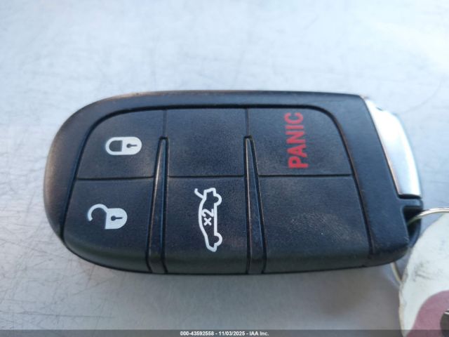 Dodge Challenger Image 16