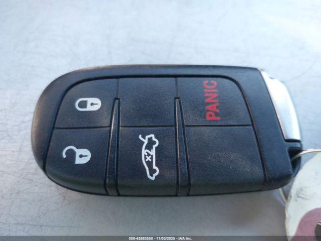 Dodge Challenger Image 16