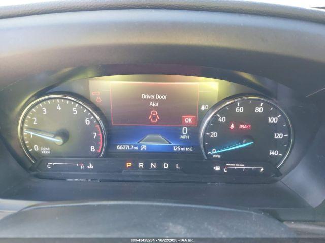 Ford Explorer Limited Image 7