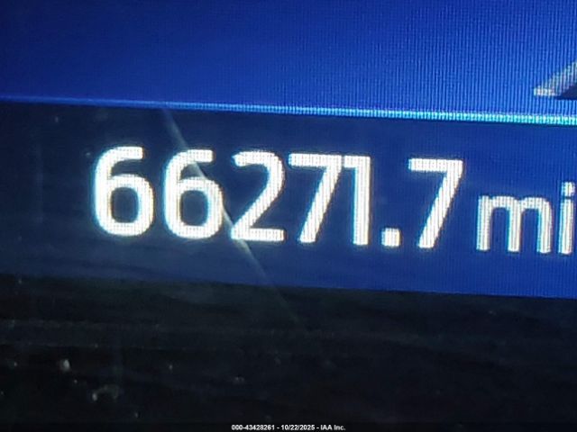 Ford Explorer Limited Image 12