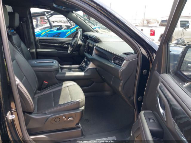 GMC Yukon 4wd Denali Image 10