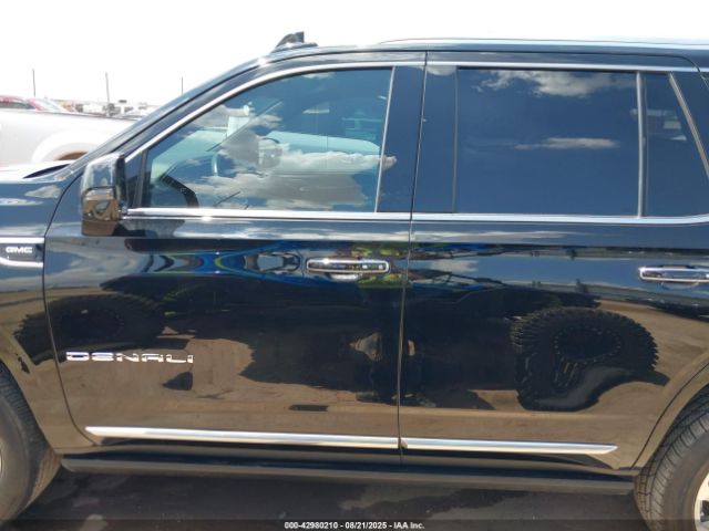 GMC Yukon 4wd Denali Image 6