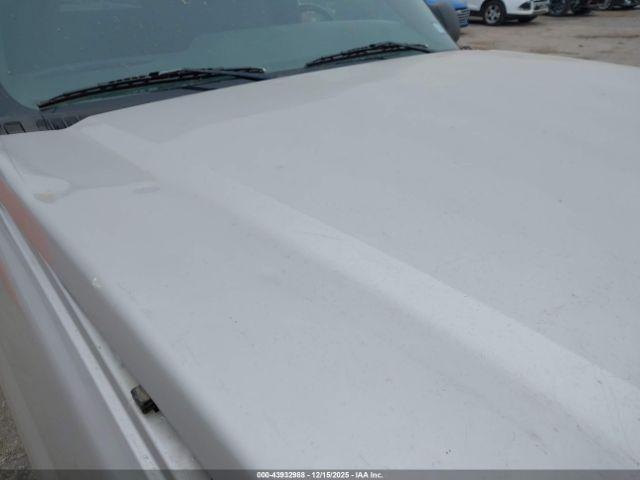 Chevrolet Silverado 1500 Ls Image 2