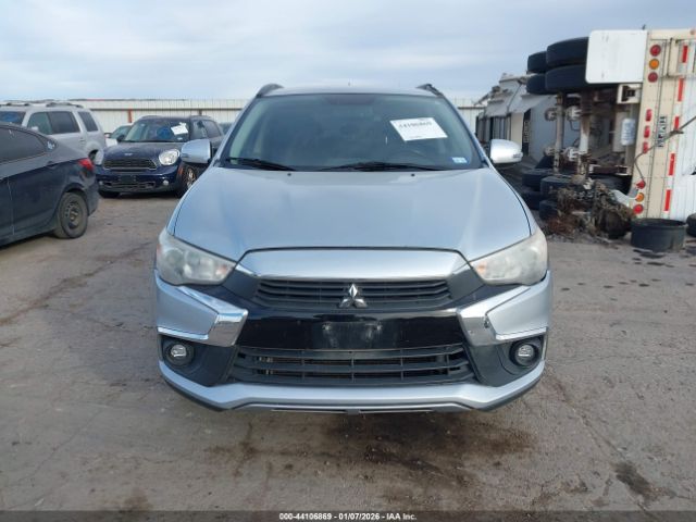 Mitsubishi Outlander 2.4 Sel Image 16